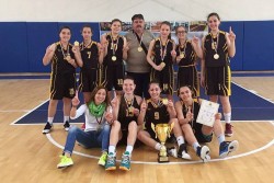 Баскетболистките на ПМГ шампионки на България!