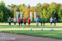 Футболистите тренират, в събота играят контрола