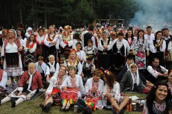 Фестивалът на фолклорната носия в Жеравна очаква гостите си