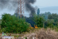 Огън в полето между бившия „Чавдар” и ПИК-а