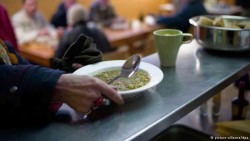 Община Ботевград обявява прием на заявления-декларации от кандидат - потребители за ползване на социалната услуга „Обществени трапезарии”