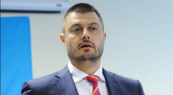 Бареков и Моника Маковей стартираха процедура за замразяване членството на партията на Ердоган в АЕКР