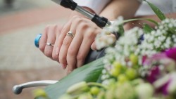 Двойки в Румъния получиха пари за дългогодишен брак 