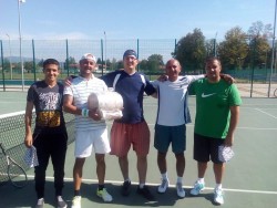 Михаил Иванов стана победител на турнира по тенис, призьорите с жест към млад талант
