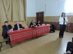 Илияна Йотова проведе разговор със жителите на с.Лопян 