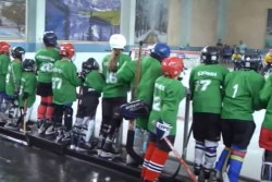 Турнир по хокей на лед ще се проведе в неделя