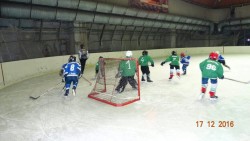 Малките хокеисти на Балкан добро представяне на турнир в София