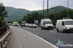 3-километрова колона от автомобили на автомагистрала „Хемус” в посока столицата