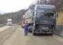 ТИР разля нафта по главния път Е-79