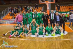 Поздравителен адрес от кмета на Ботевград до баскетболния отбор