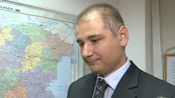 Повдигнато е обвинение на директора на Дирекция „Поддържане и пътна инфраструктура“ към АПИ Георги Златев, заради инцидента в „Ечемишка“