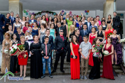 Настъпи дългоочакваната вечер за абитуриентите на Златаровската гимназия