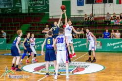 Два оспорвани полуфинала за Купата при 14-годишните