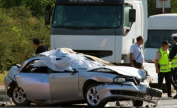 Челен удар на врачанска „Алфа Ромео“ и ТИР на Е-79 между Мездра и Ботевград