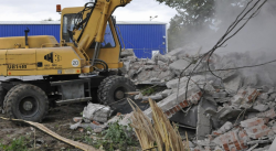 В Асеновград бяха премахнати 16 незаконни постройки