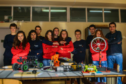  Ученици от ПГ КТС спечелиха първо място в националния конкурс „Младежко техническо творчество”