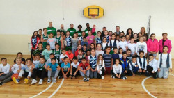Баскетболисти на Балкан тренираха с ученици fот училище "Св. Св. Кирил и Методий"