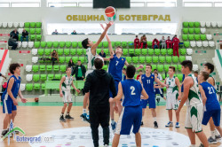 Отборите на Балкан с победи на старта на Балканската купа