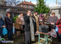 Отец Борис и отец Николай отслужиха водосвет за здраве при параклиса на Свети Харалампий в Ботевград