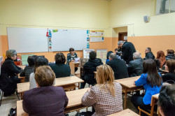 Окончателно: ОУ „Н. Й. Вапцаров” обявява прием само за четири паралелки първокласници