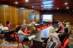 Граждани участваха в общественото обсъждане на идеен проект за паркинг и детска площадка срещу входа на стадиона