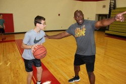 Наш талант развива своите баскетболни умения в САЩ