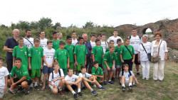 В рамките на проект детско-юношеските отбори на Балкан и Актавис Академи участваха в тренировъчен лагер в Лесковац