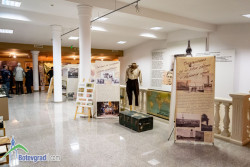 Изложбата "Портрет имаш, жена нямаш” гостува на Исторически музей - Ботевград