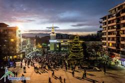 Светлините на коледната елха в Ботевград ще бъдат запалени на 5 декември 