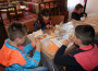 Децата се учат в Историческия музей да рисуват „плескани” яйца