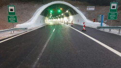 На 16 юли шофьорите да се движат с повишено внимание в района на тунелите „Витиня“ и „Топли дол“ на АМ „Хемус“