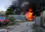  Пожарът се разраства: гори и склад за автомобилни масла!