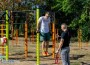 Безплатна професионална тренировка по кросфит се проведе в двора на гимназията