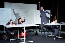 Драматичен театър - Търговище гостува с пиеса за ученици. Входът е свободен!