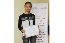 Ученичка от ТПГ „Стамен Панчев“ е сред тримата стипендианти на Младежка фондация „Арете“