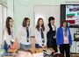 Ботевградската гимназия посрещна чуждестранни гости по проект. Те присъстваха на Коледния благотворителен базар