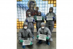 Една снимка-послание от медиците в КАИЛ на УМБАЛ "Св. Анна"