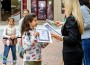 Децата от кооператив "Заедно" показват свои рисунки пред Исторически музей - Ботевград
