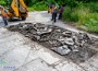 Ремонтират опасните дупки по пътя за Лукойл в Зелин