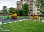 Забавни рисунки придадоха по-свеж вид на детската площадка пред блок 44 в Изток-а