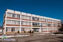 Трима кандидати за директор на НПГ по КТС - Правец