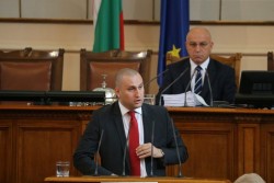  Лало Кирилов напусна парламентарната група на БСП