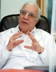 Кой е проф. д-р Александър Чирков?