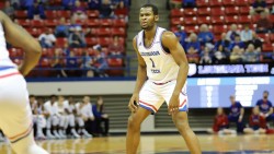 Берое подписа с американски гард