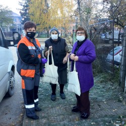 Елаците-Мед подкрепи своите пенсионери пред коледните и новогодишните празници