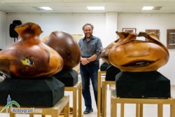 Димитър Христов откри първата си самостоятелна изложба на дърворезба