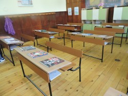 Геотехмин и Елаците-Мед дариха книги на читалището и три училища в община Етрополе