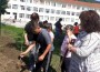 И малките ученици  от трети-Г клас в СУ,,Христо Ясенов“ засадиха своя цветна градина  