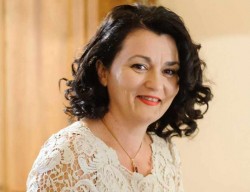 Адвокат Грета Ганева от „Демократична България“: Искам съдебната система да работи в името на народа и да приключи с шайката джуджета