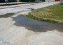 От месеци вода извира под асфалта на ул. „Адриян Атанасов“  в ЖК „Васил Левски“